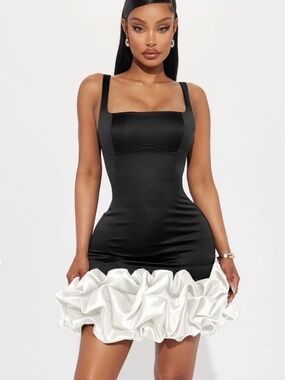 New Black and white ruffle dress  size L